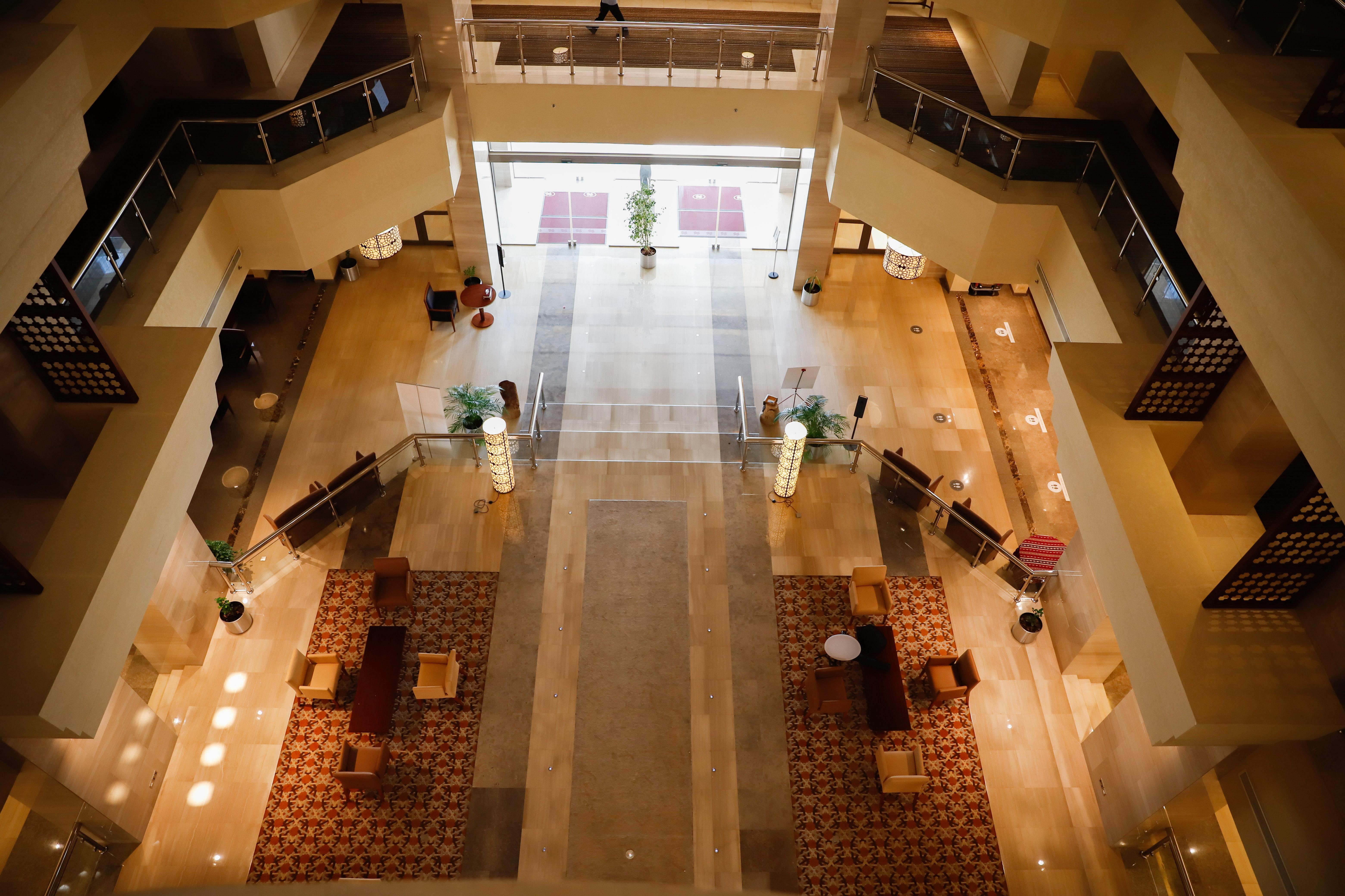 Hotel Crowne Plaza By Ihg Suhar