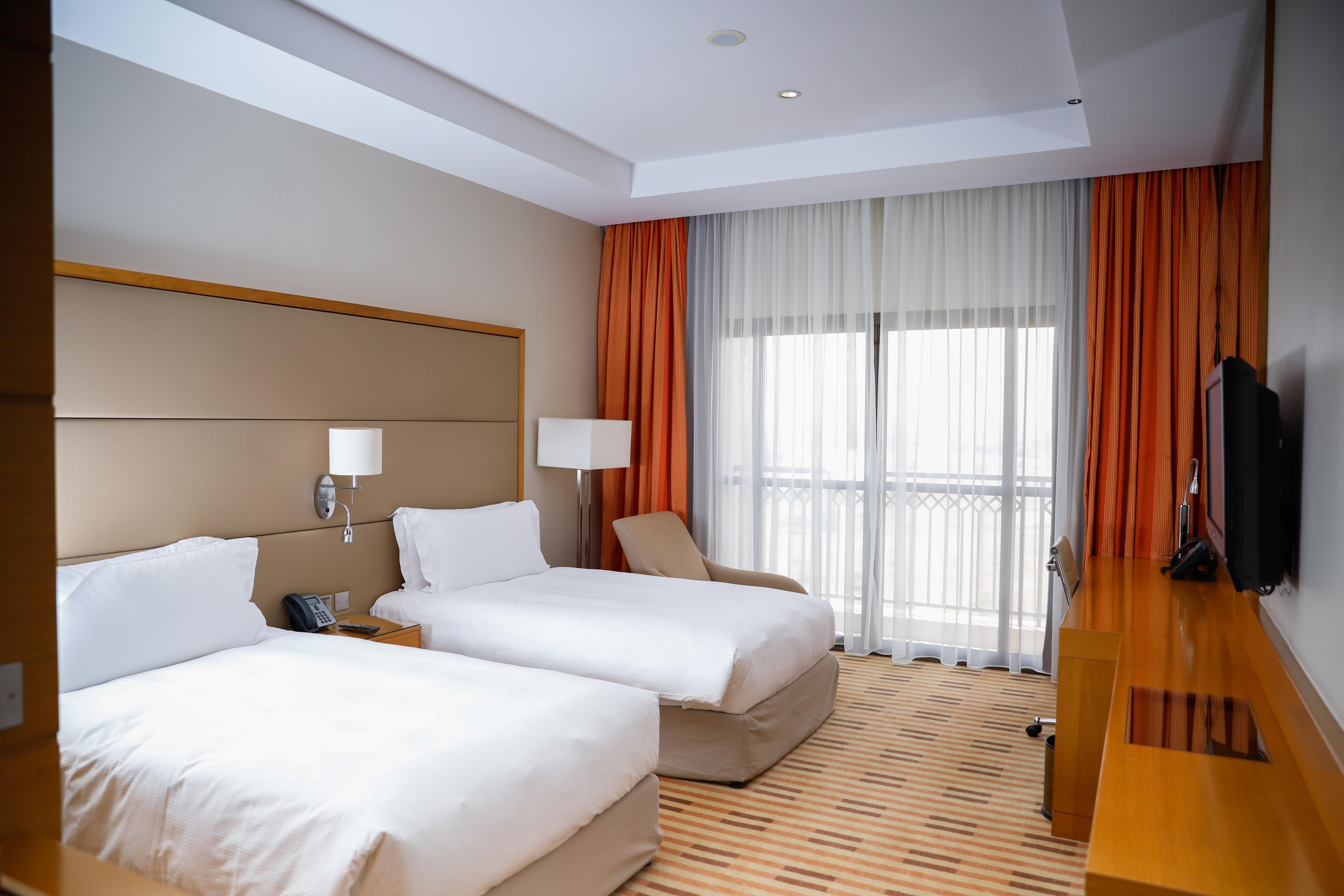 Crowne Plaza By Ihg Suhar