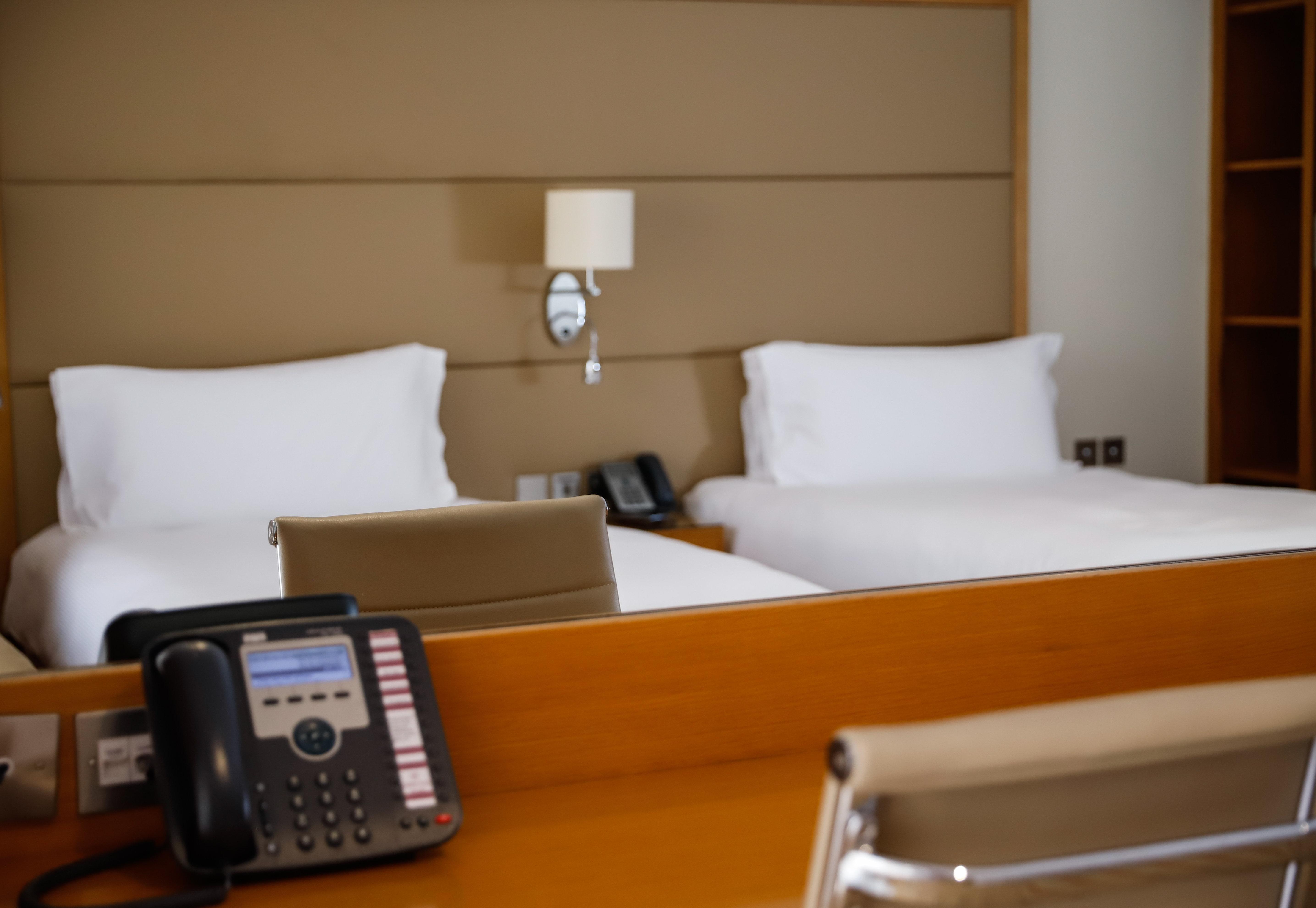 Hotel Crowne Plaza By Ihg Suhar